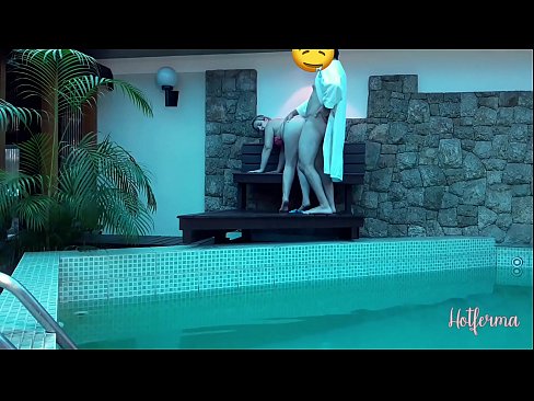 ❤️ Boss invitéiert Déngschtmeedchen an de Pool, mee konnt net engem waarm widderstoen ❤️ Fucking op lb.sexera.ru ❌❤